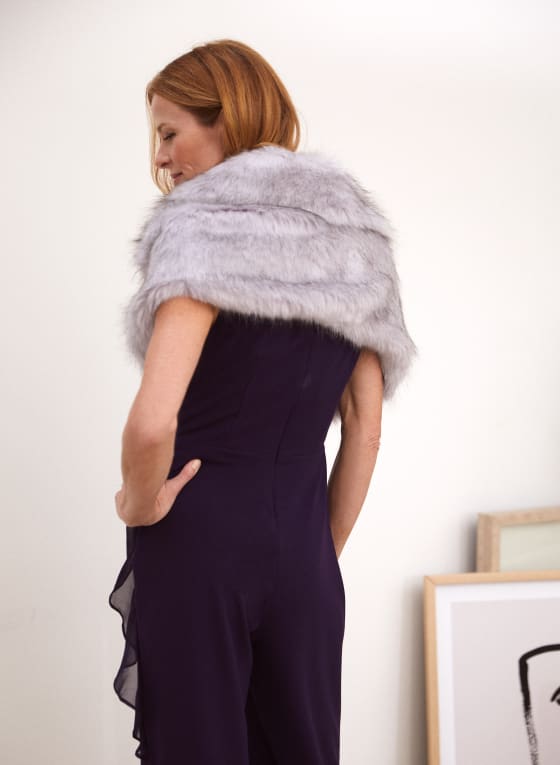 Faux Fur Stole With Buckle