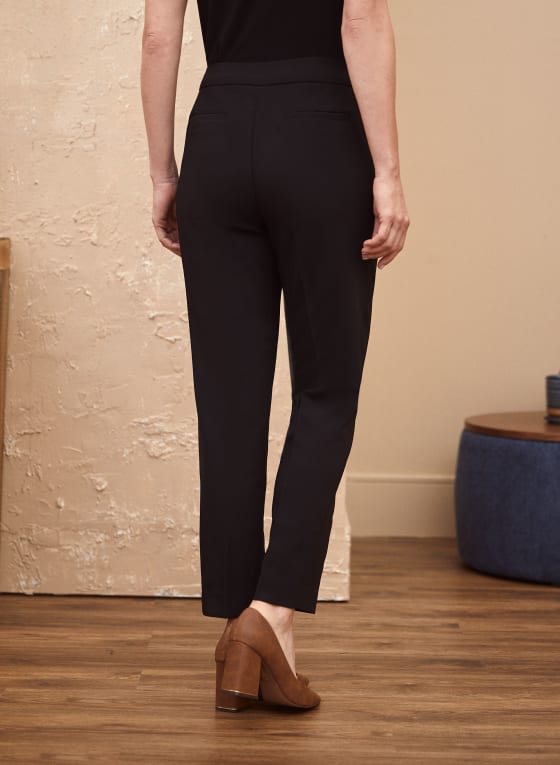 City Fit Slim Leg Pants