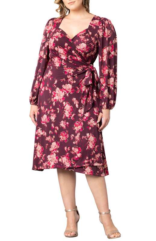 Kiyonna Plus Size Socialite Sweetheart Wrap Dress (Plus Size)