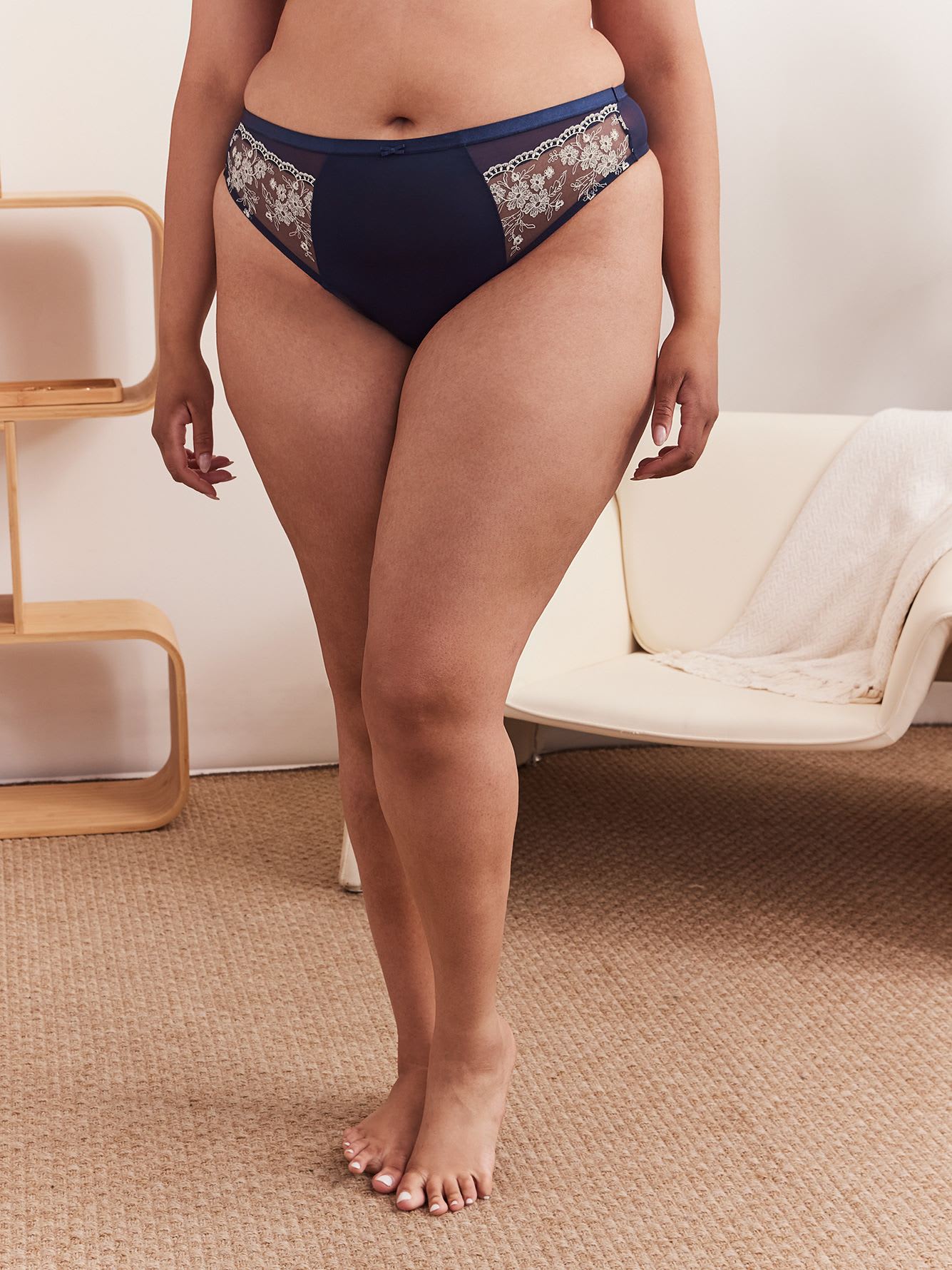 Microfibre Thong with Lace Embroidery and Mesh Back - Déesse Collection