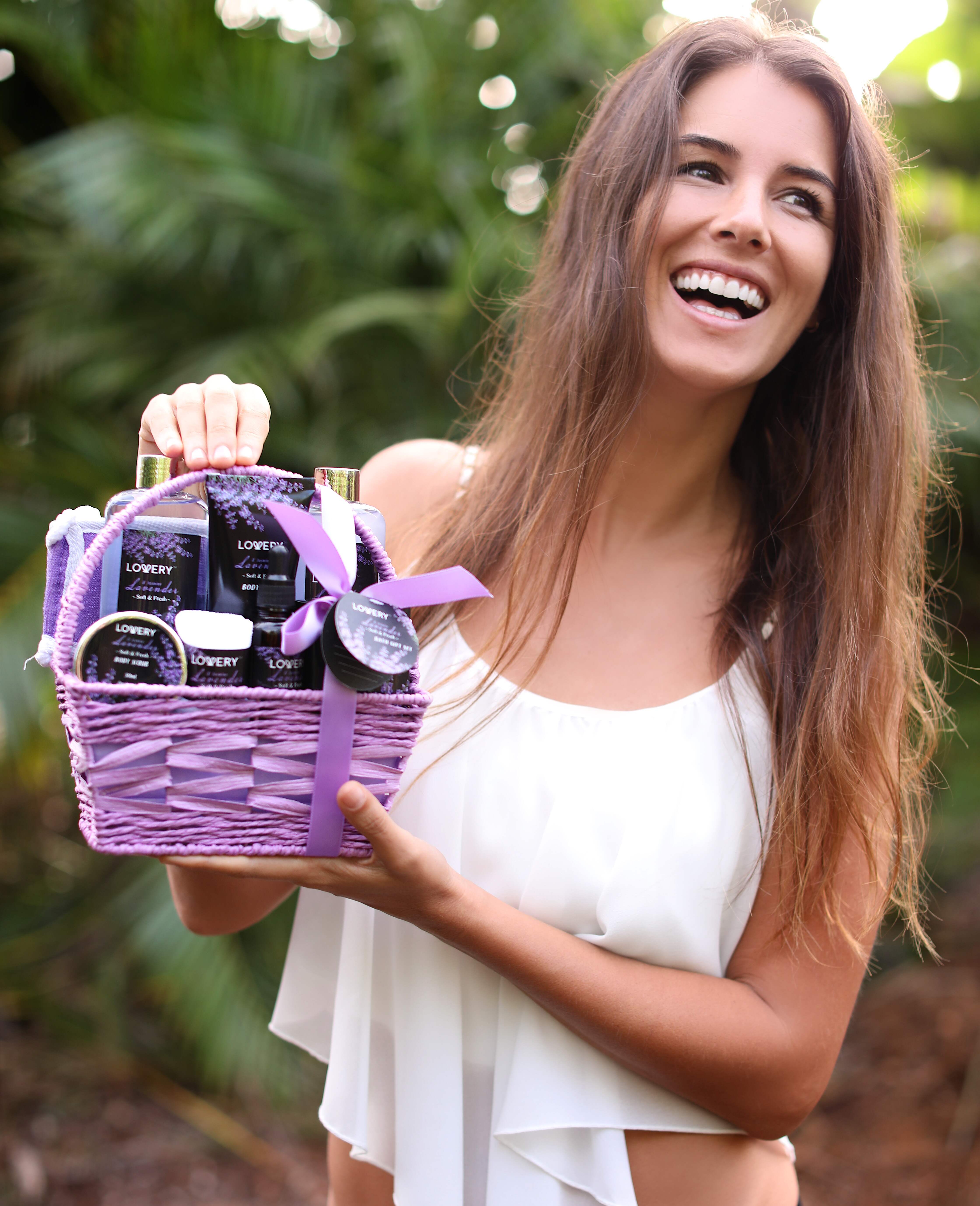 Lovery Home Spa Gift Basket - Lavender And Jasmine Fragrance - 9pc Set