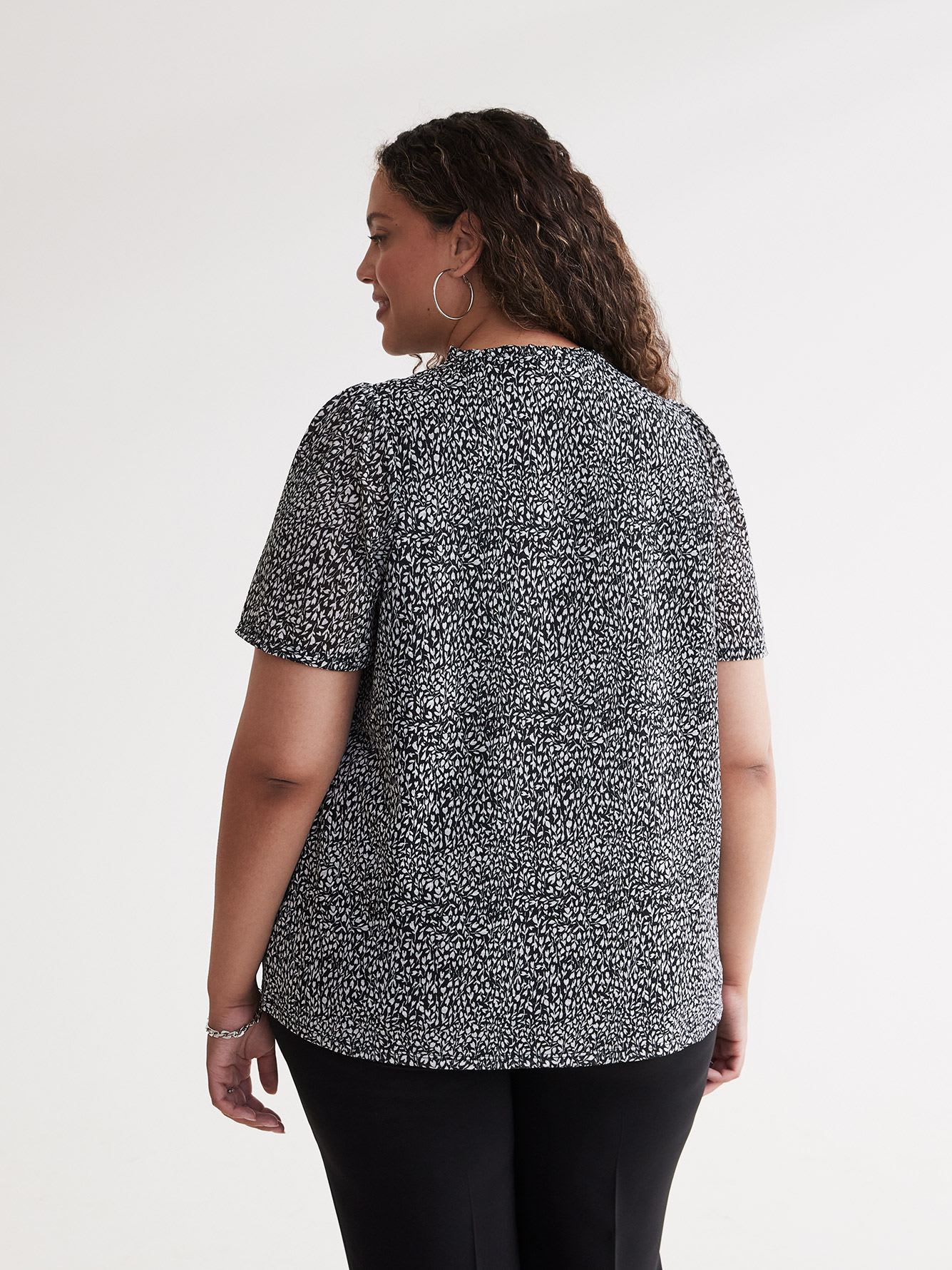 Sweetheart Swing Mesh Knit Top with Ruffled Sleeves