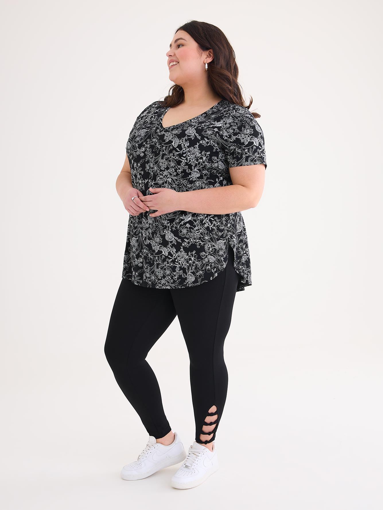 Responsible, Fashion Legging with Side Knot Detail - PENN. Essentials