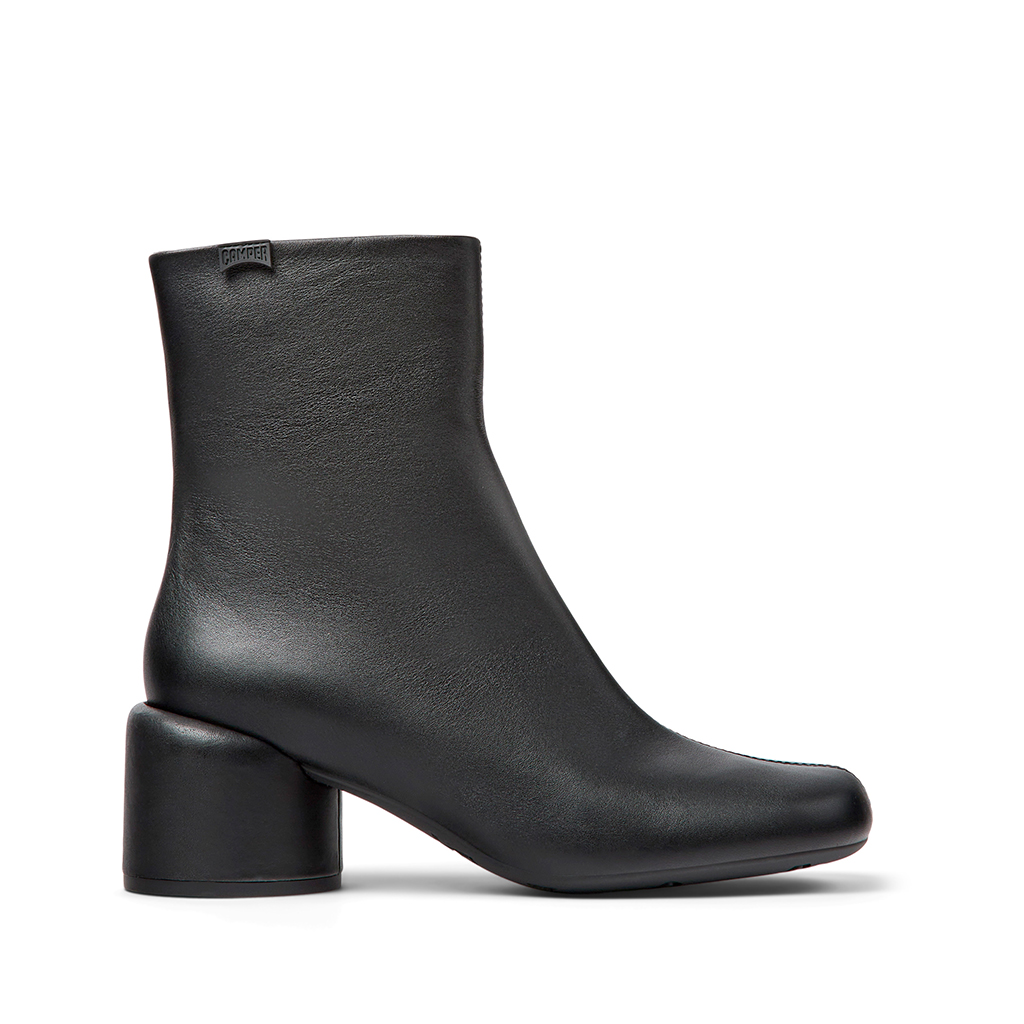 Camper Niki in Ankle Boots