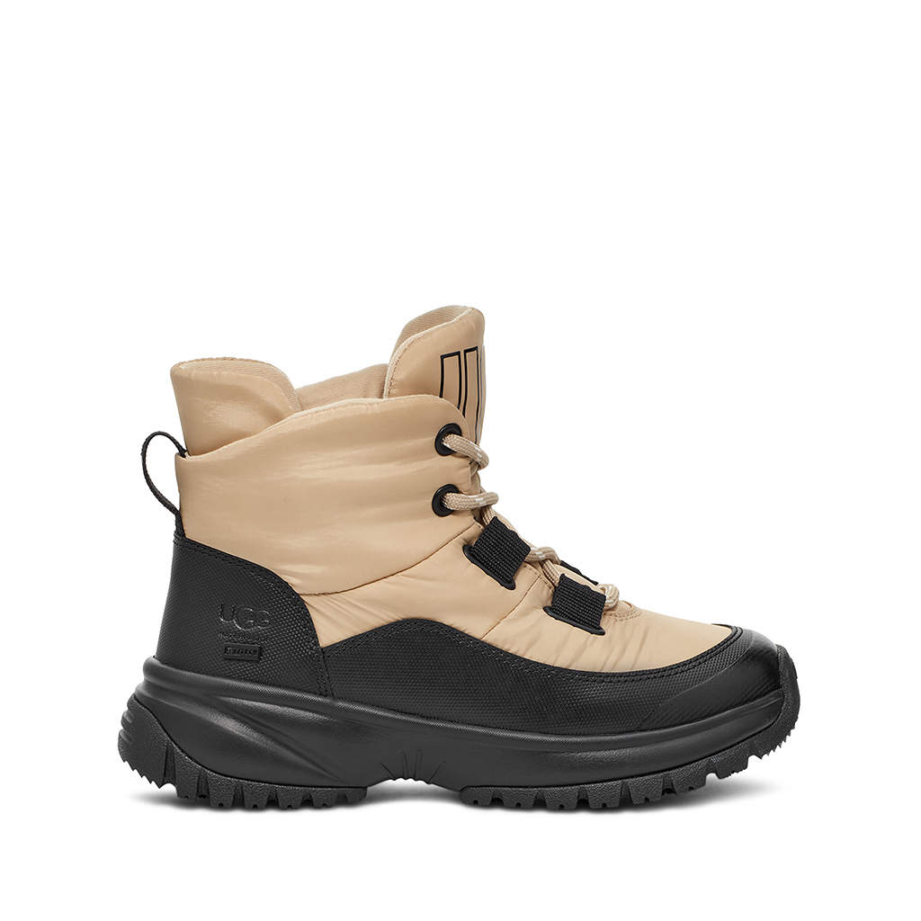 Ugg Yose Puffer Lace
