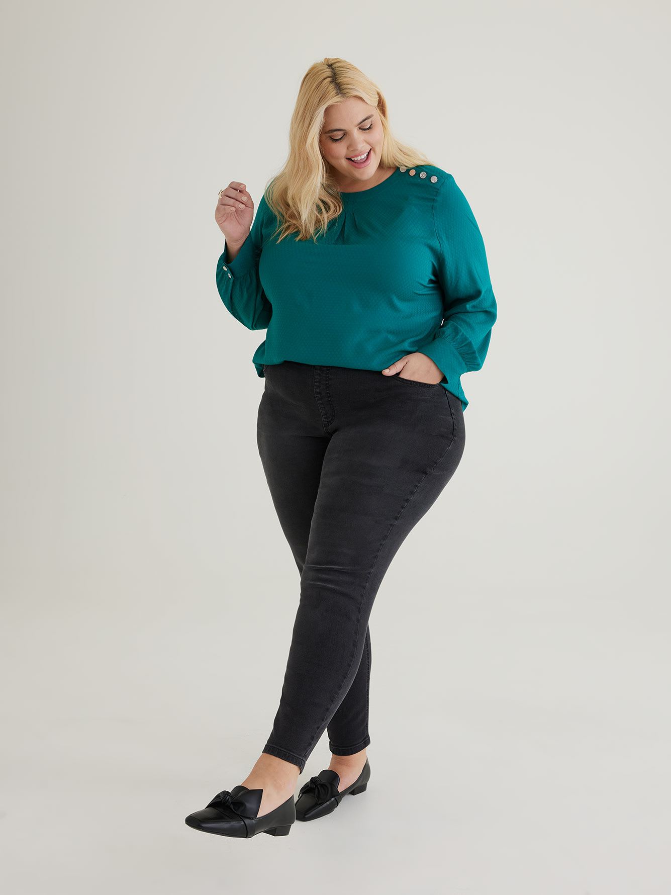Responsible, Savvy Fit Pull-On Skinny Jeans - d/C Jeans - PENN. Essentials