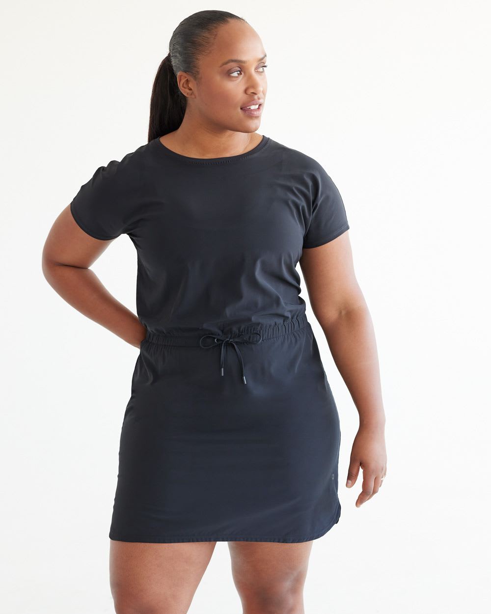 Short-Sleeve Crew-Neck Dress - Hyba