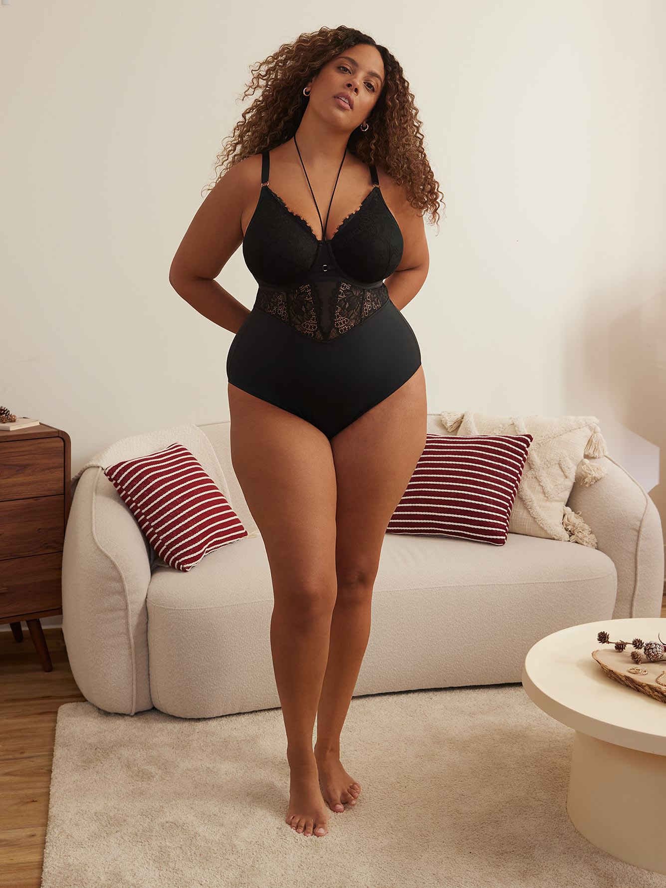 Sexy Underwire Lace Bodysuit - Déesse Collection