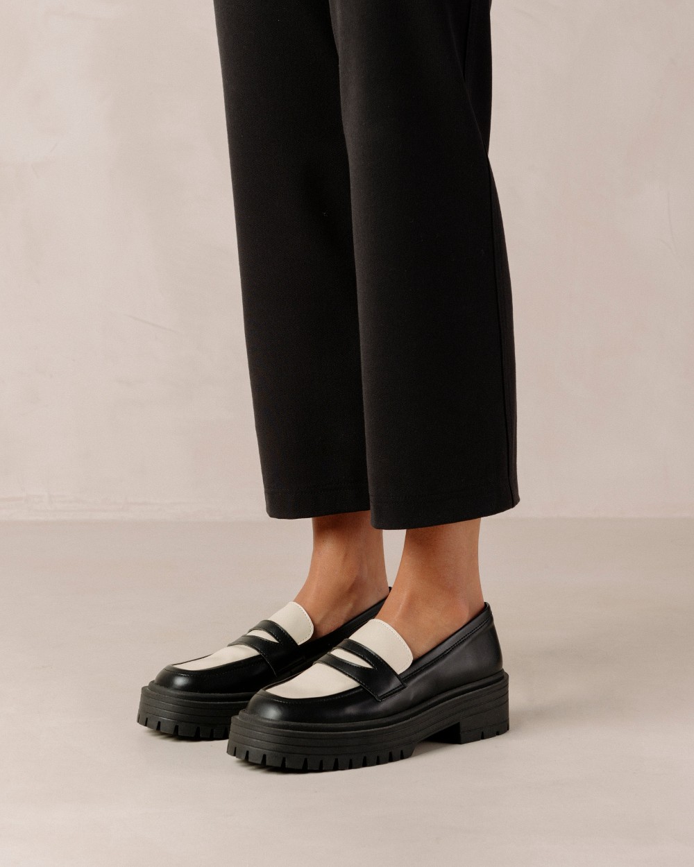 SVEGAN - Mask Black White Vegan Leather Loafers