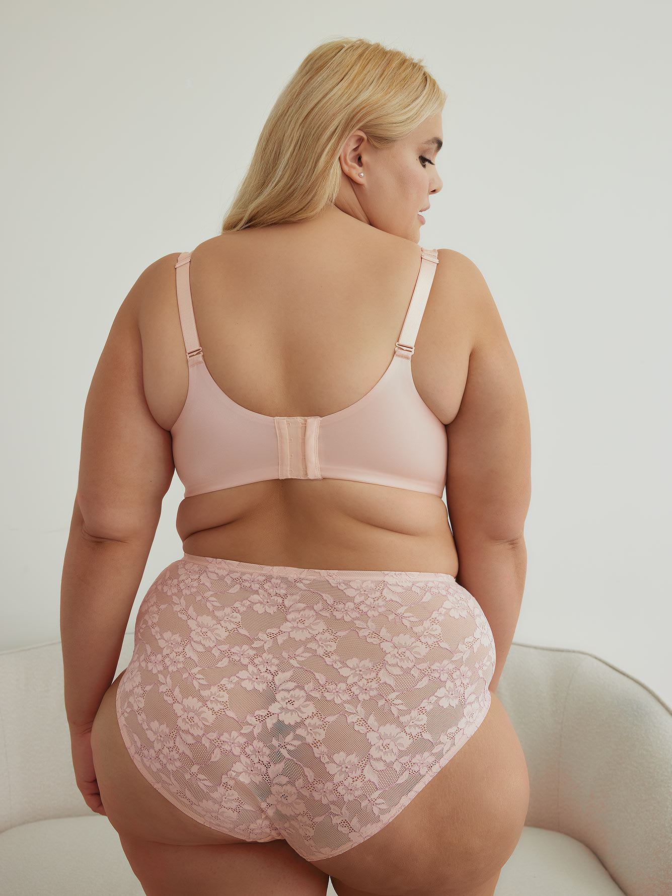 Breathable Underwire T-Shirt Bra with Lace - ti Voglio
