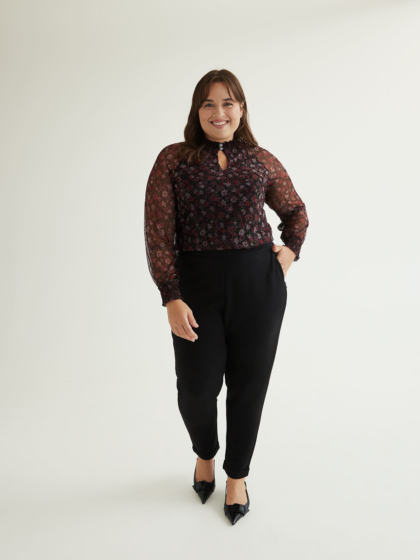 Petite, Black Essential Ponte de Roma Tapered-Leg Pant