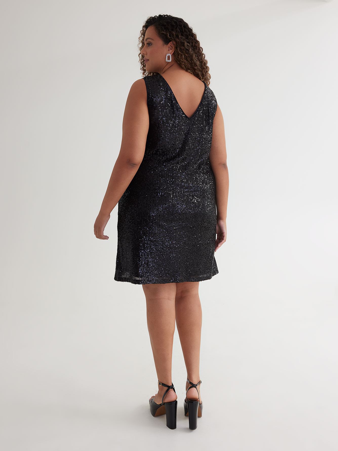 Sleeveless Sequins Knit Dress