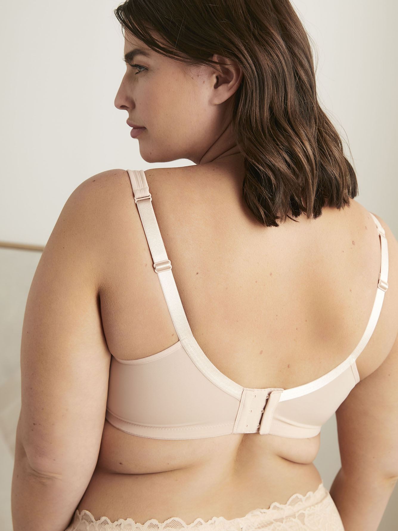 Contour Underwire T-Shirt Bra - Déesse Collection