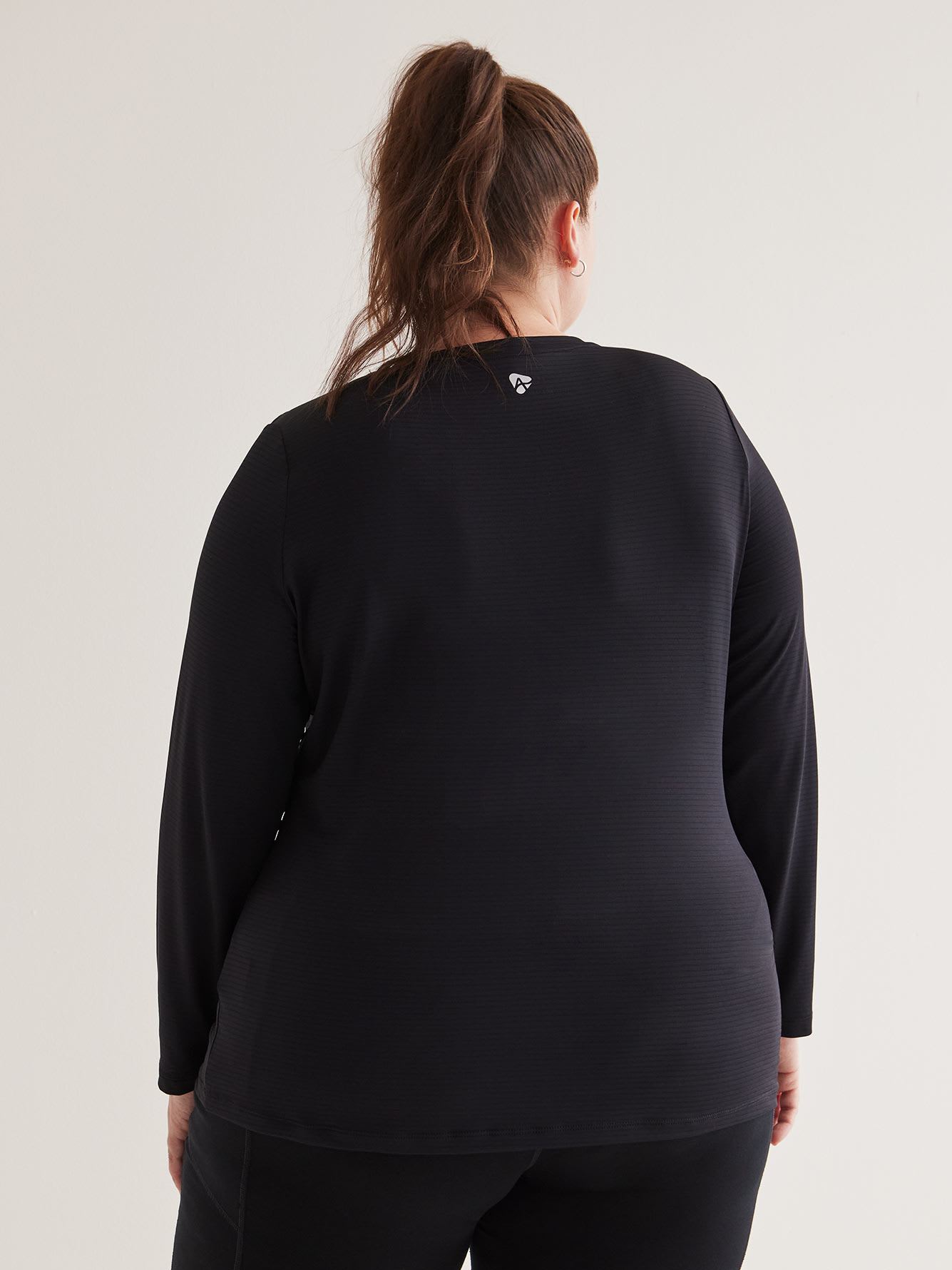Textured V-Neck Long-Sleeve Tee - Active Zone