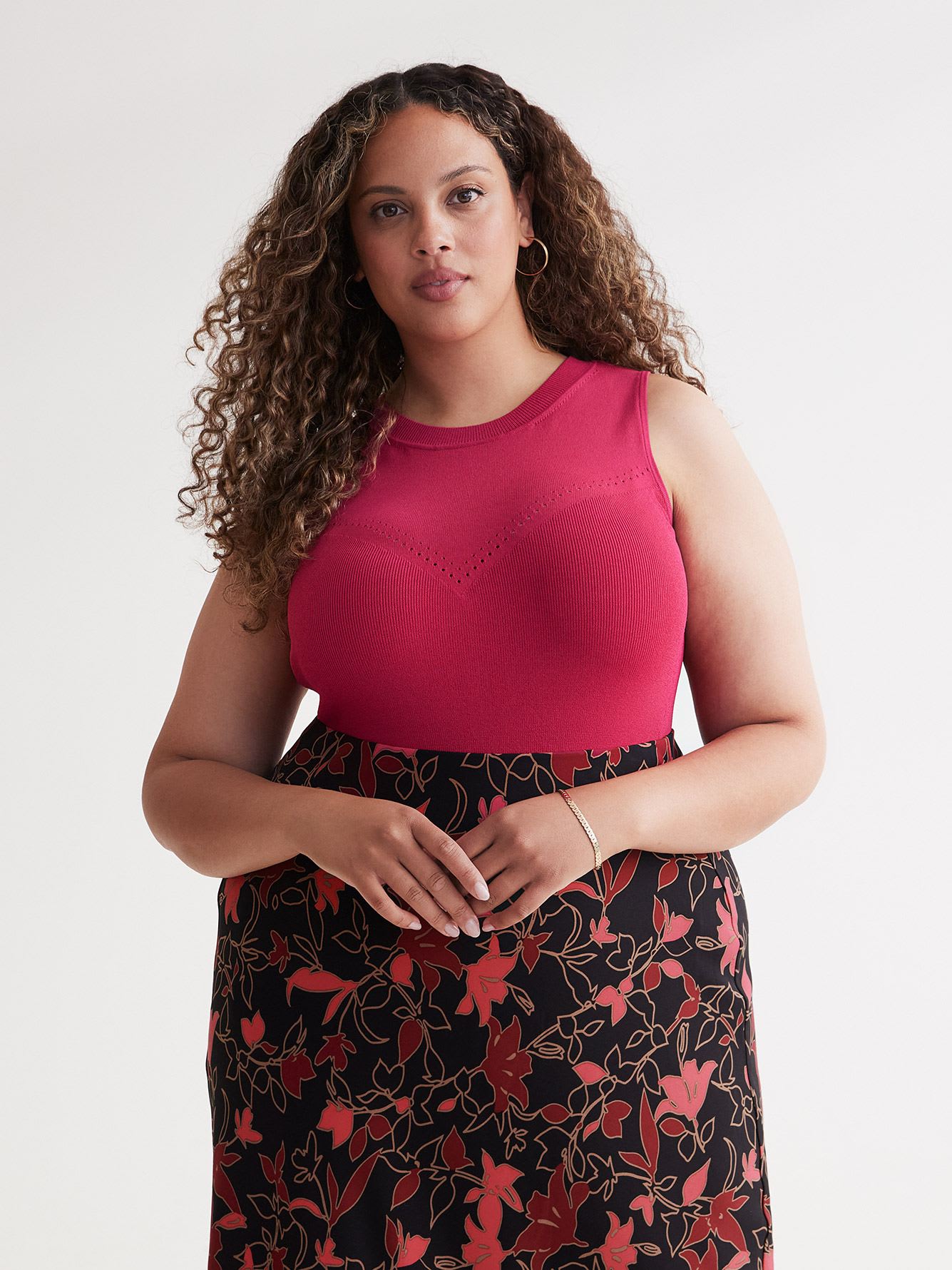 Sleeveless Sweater with Pointelle Stitches