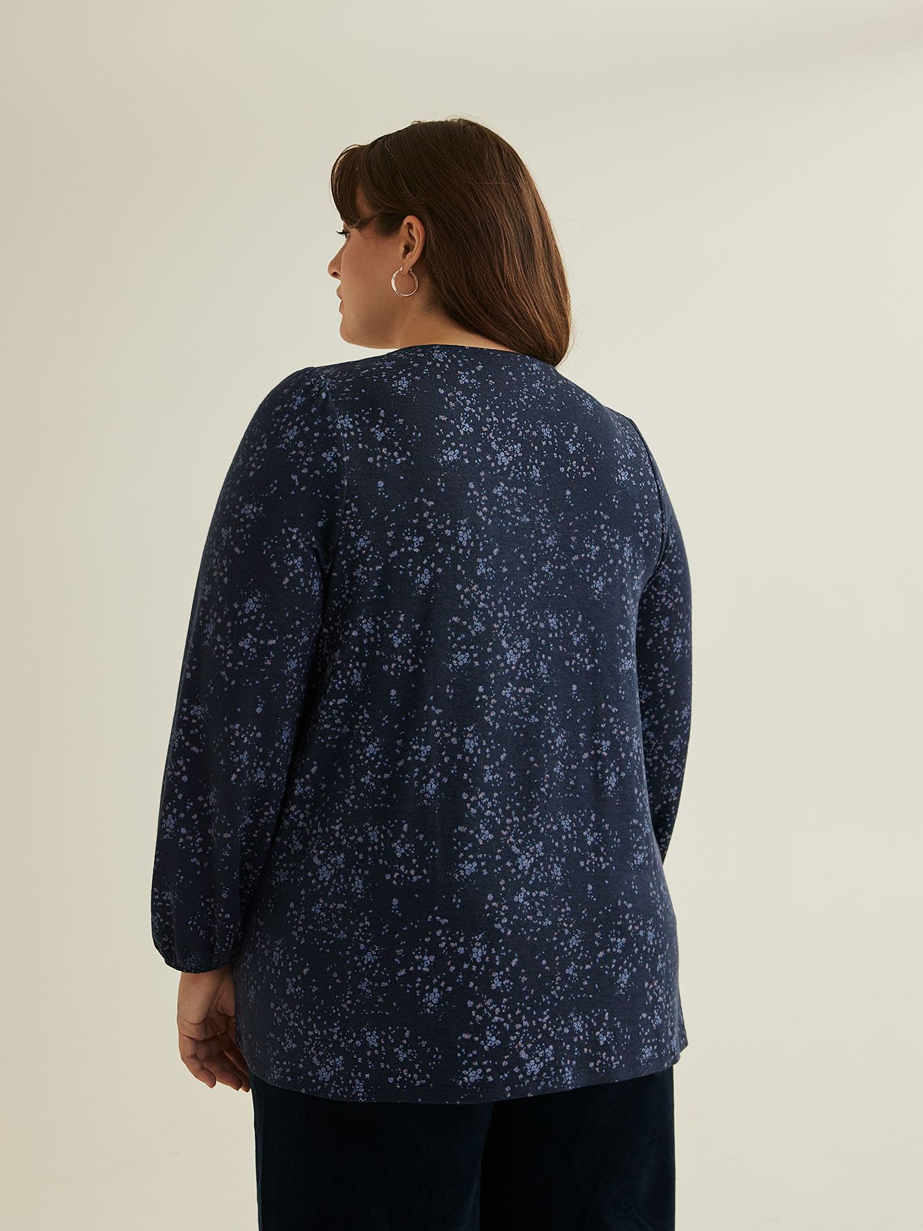 Long Ballon Sleeve Swing Knit Top