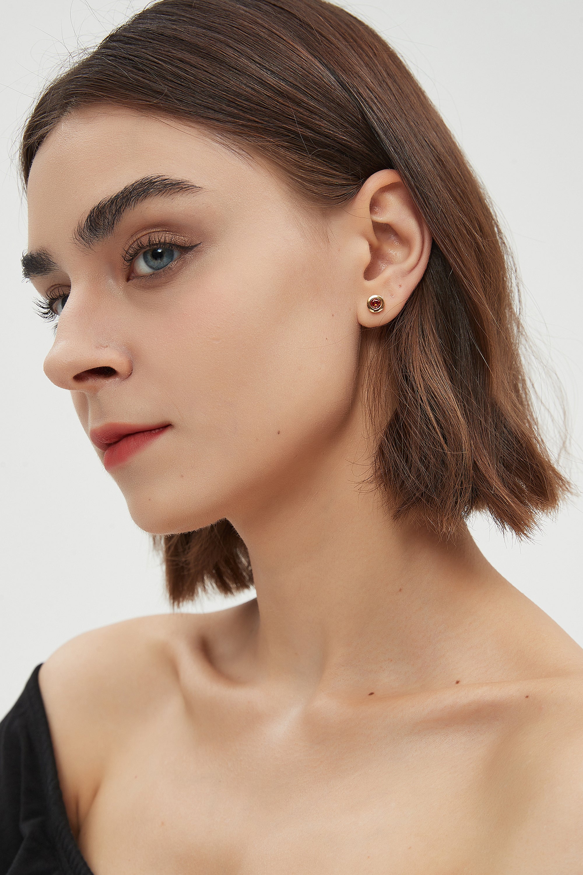 Classicharms-Aurora Bezel Set Solitaire Stud Earrings