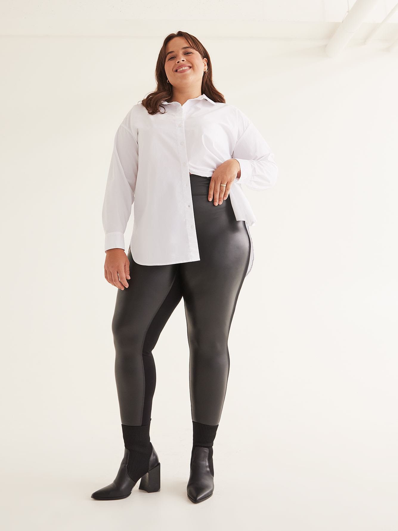 Fashion Faux Leather and Ponte de Roma Legging - PENN. Essentials