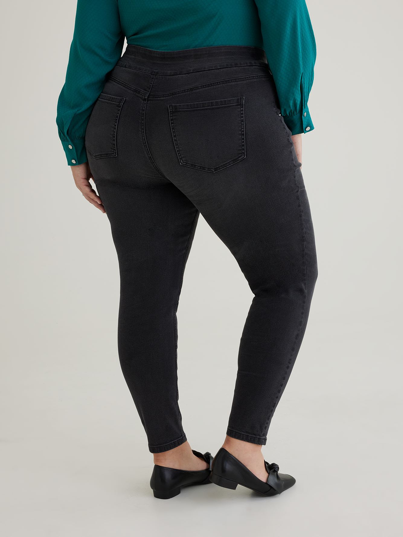 Responsible, Savvy Fit Pull-On Skinny Jeans - d/C Jeans - PENN. Essentials