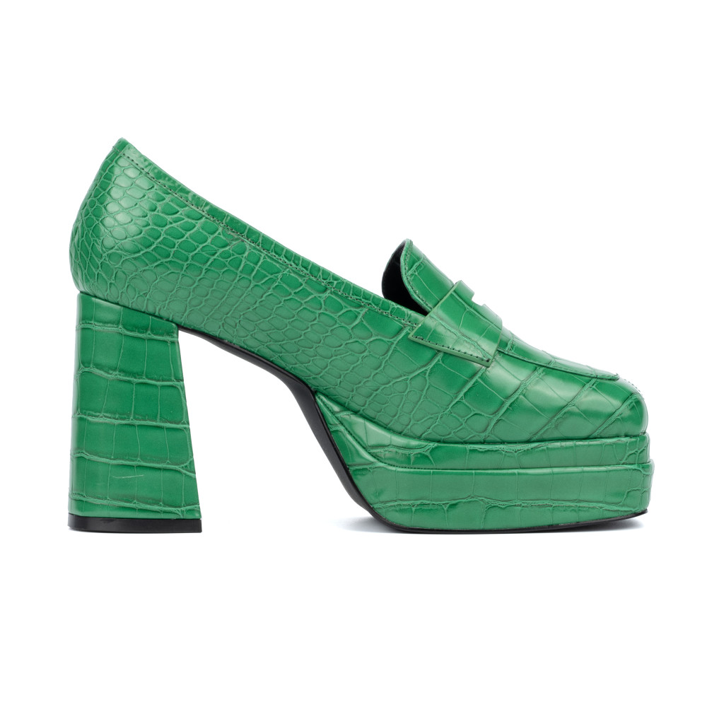 Women's Madelyn Platform Loafer- Wide Width