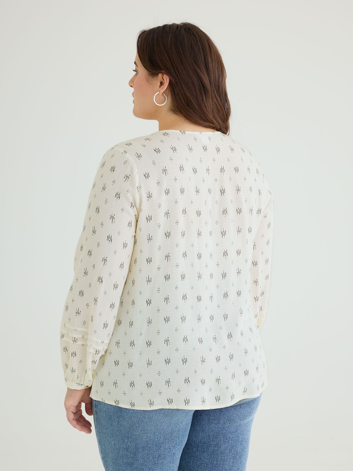 Long-Sleeve Buttoned-Down Printed Blouse