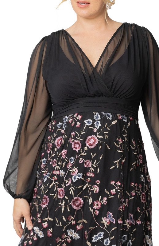 Kiyonna Plus Size Isabella Embroidered Mesh Formal Gown (Plus Size)
