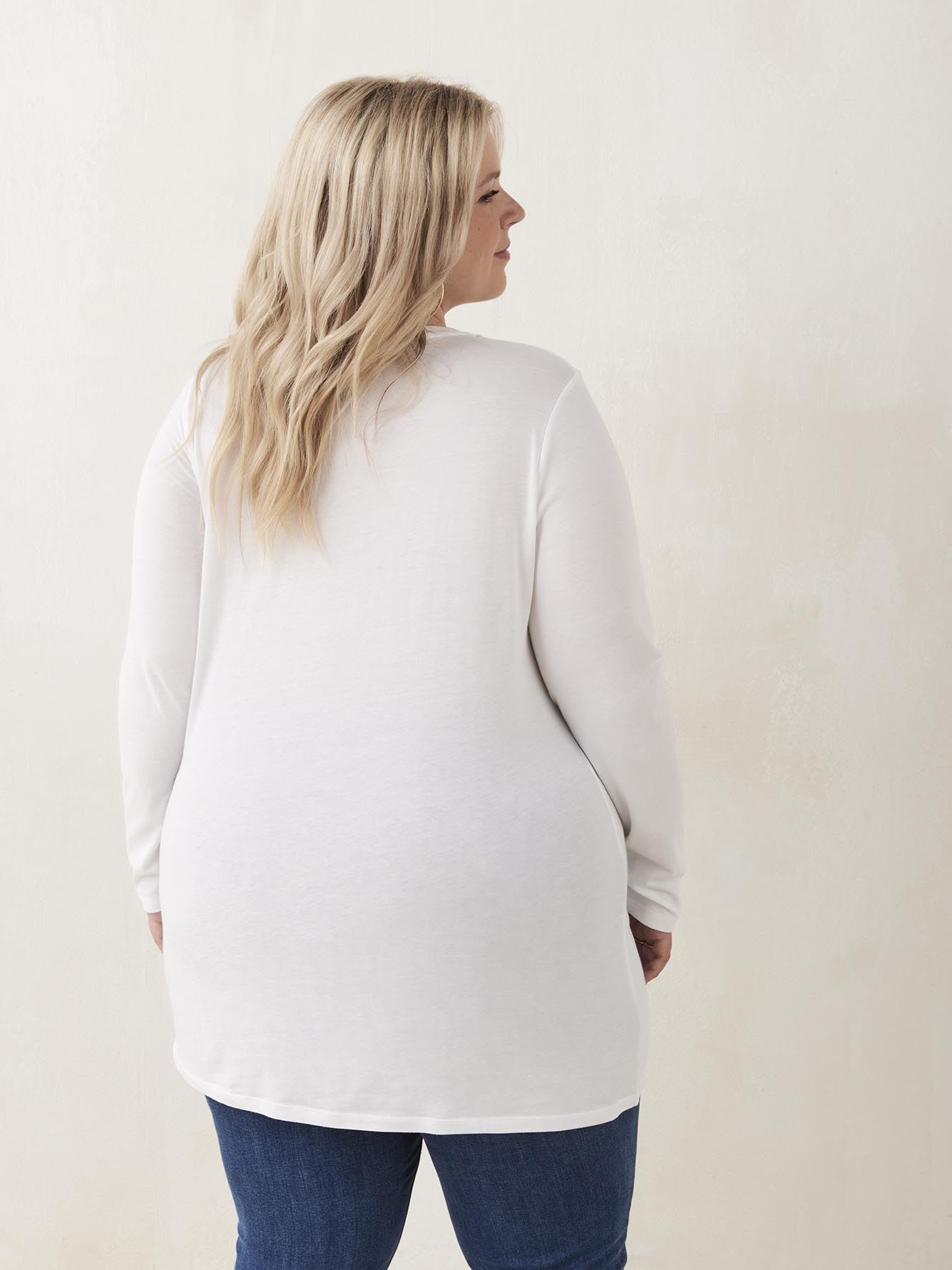 Girlfriend Tunic with V-Neck - PENN. Essentials