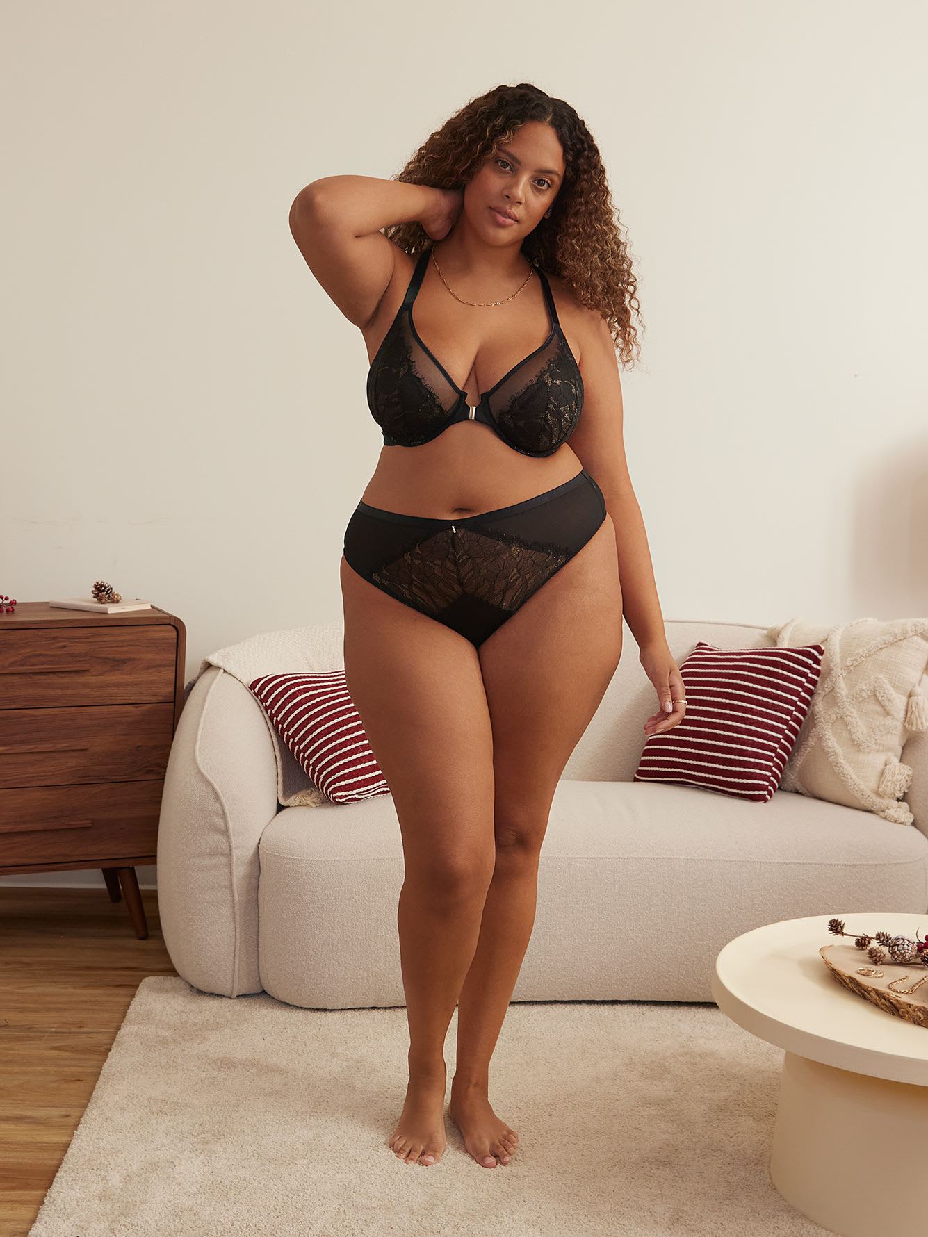 Satin Thong with Golden Lace - Déesse Collection