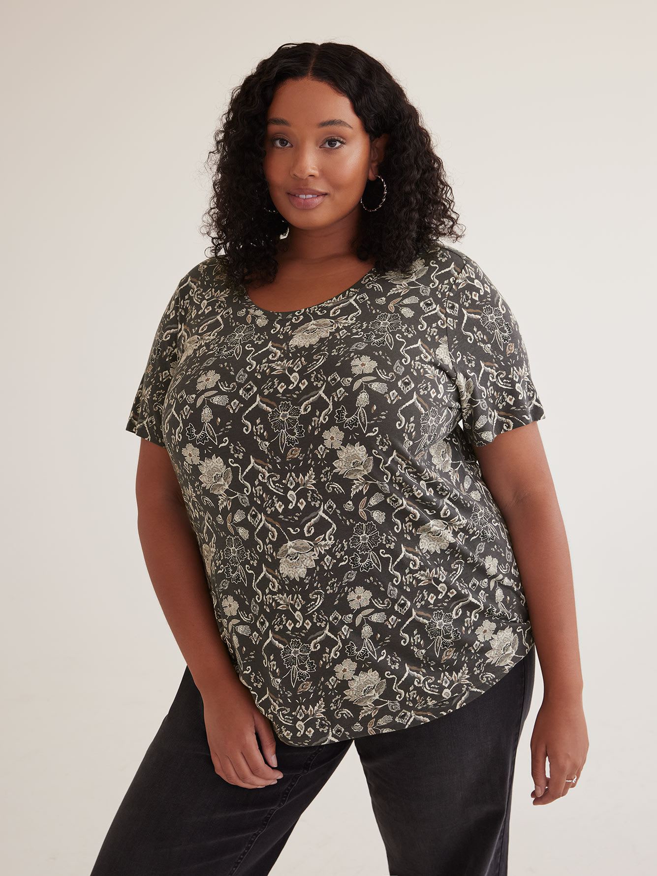 Printed Boyfriend-Fit Short-Sleeve Tee - PENN. Essentials