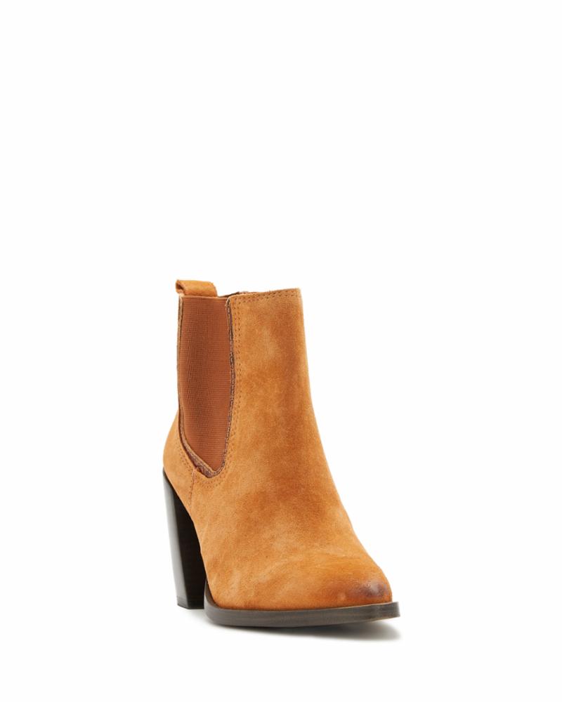 Vince Camuto Ratony
