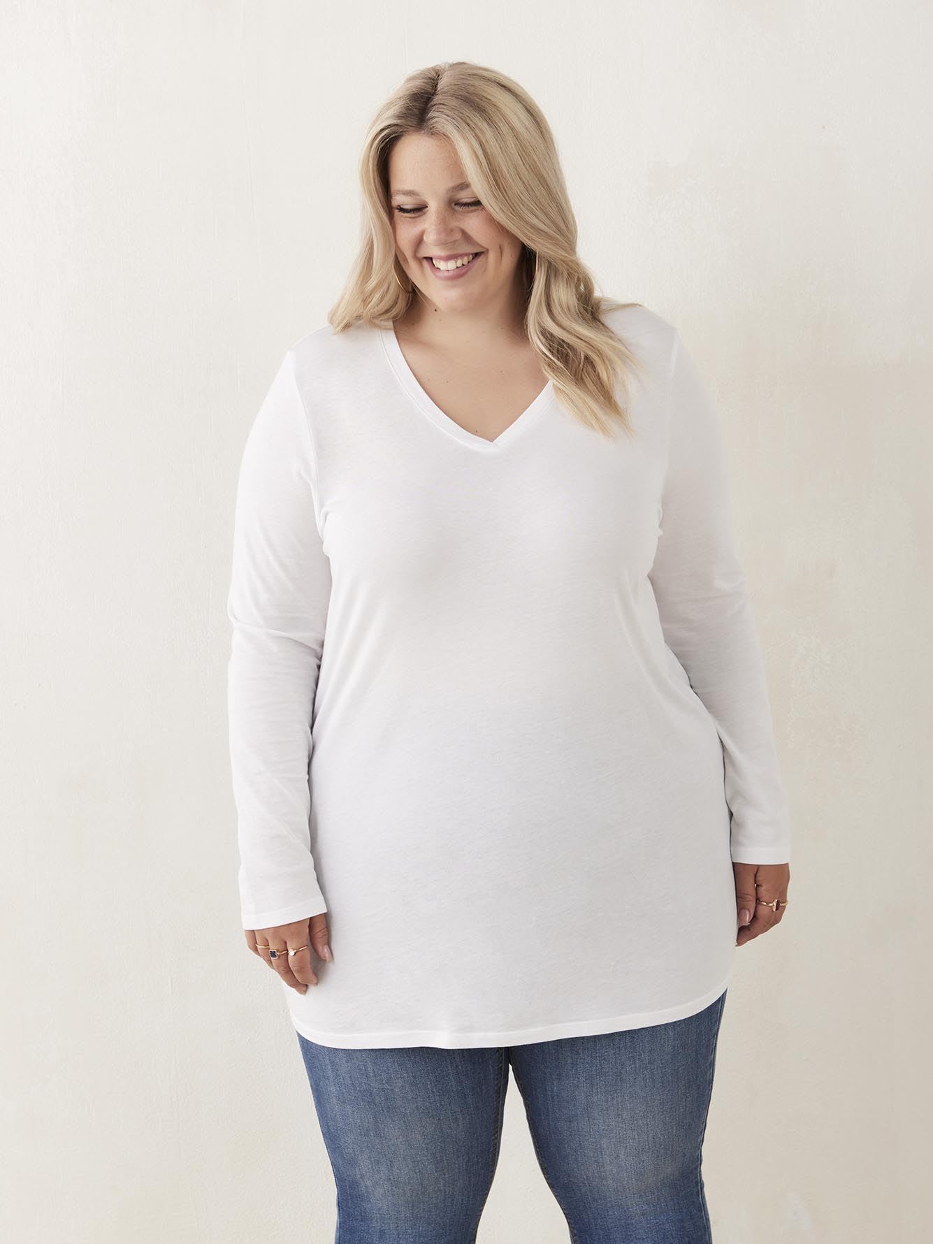 Girlfriend Tunic with V-Neck - PENN. Essentials