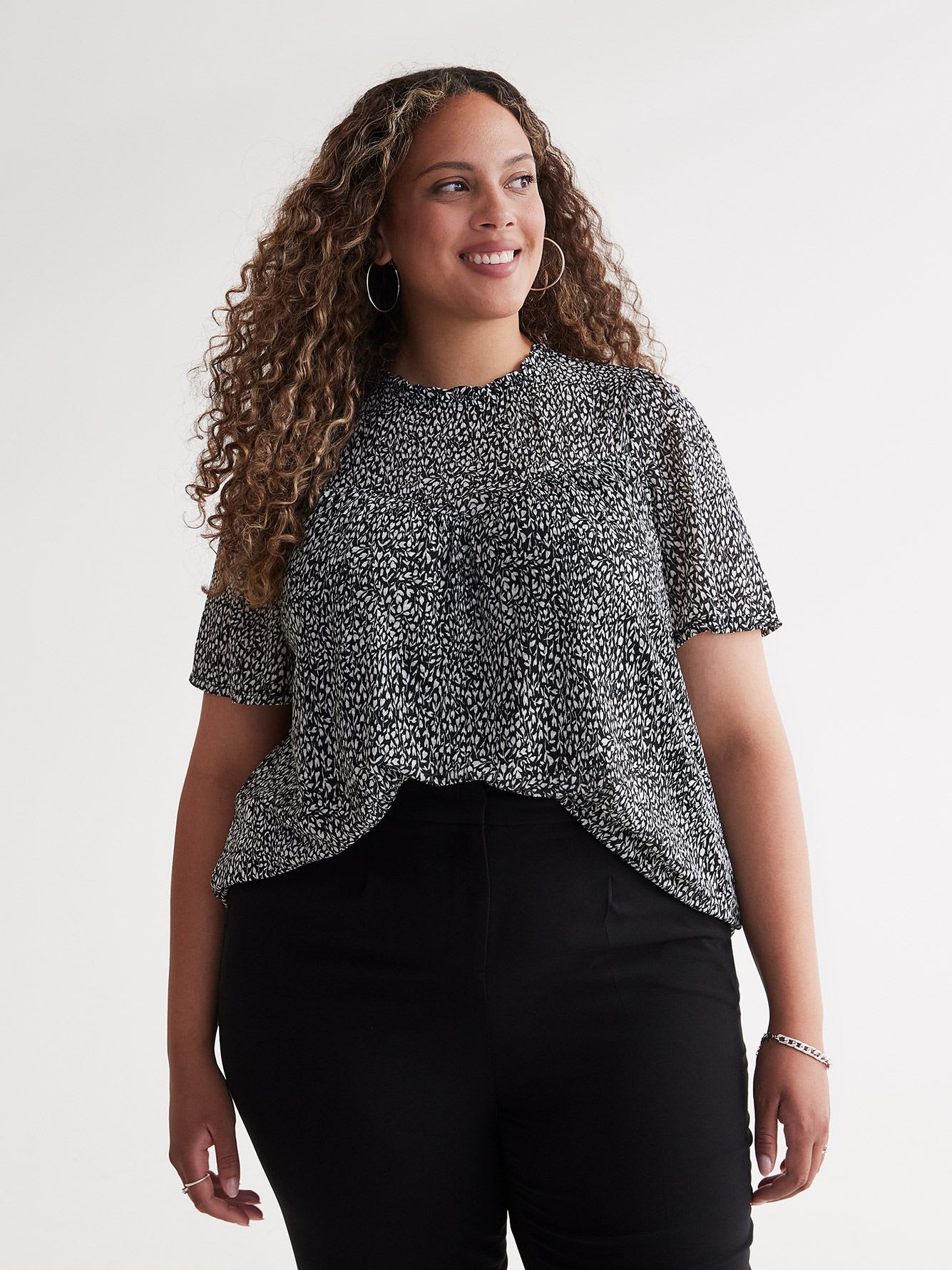Sweetheart Swing Mesh Knit Top with Ruffled Sleeves