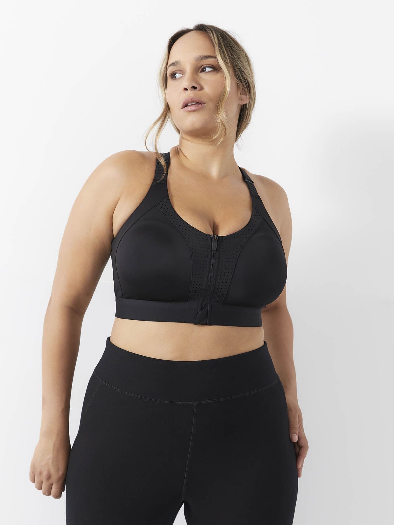 Wireless Medium Support Sports Bra with Mesh Inserts - Active Zone