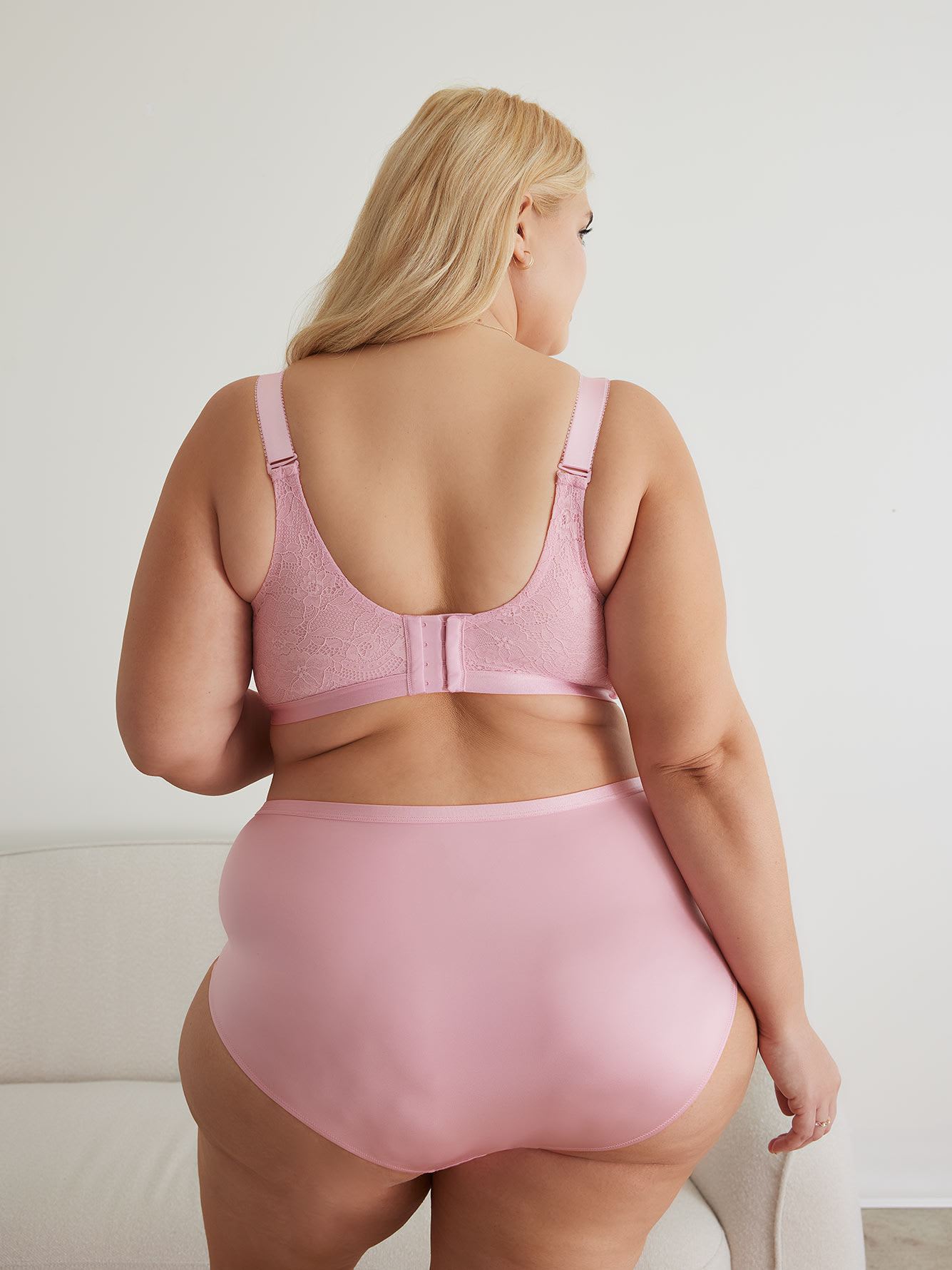 Wirefree Microfibre T-Shirt Bra with Lace Insert - ti Voglio