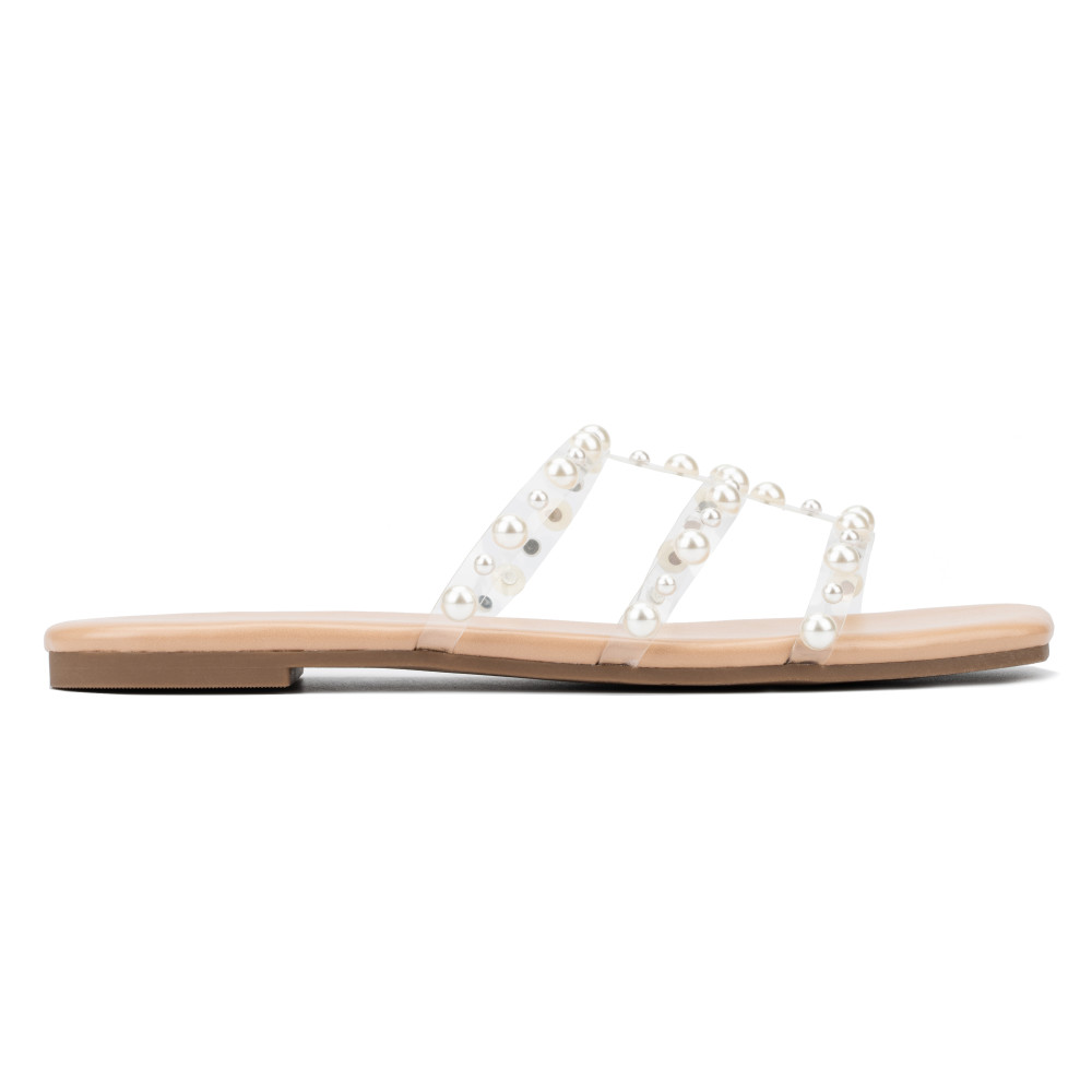 Fashion To Figure - Women's Savina Flats