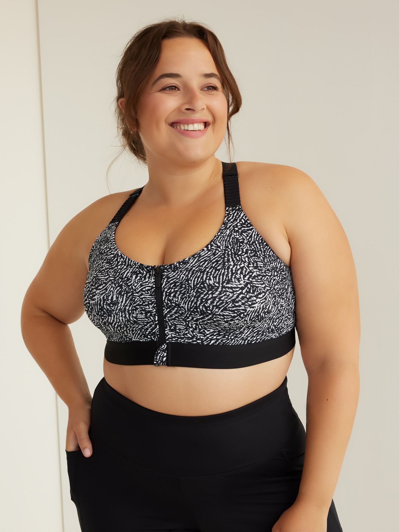 Wireless Medium Support Sports Bra, Zebra Print - Active Zone