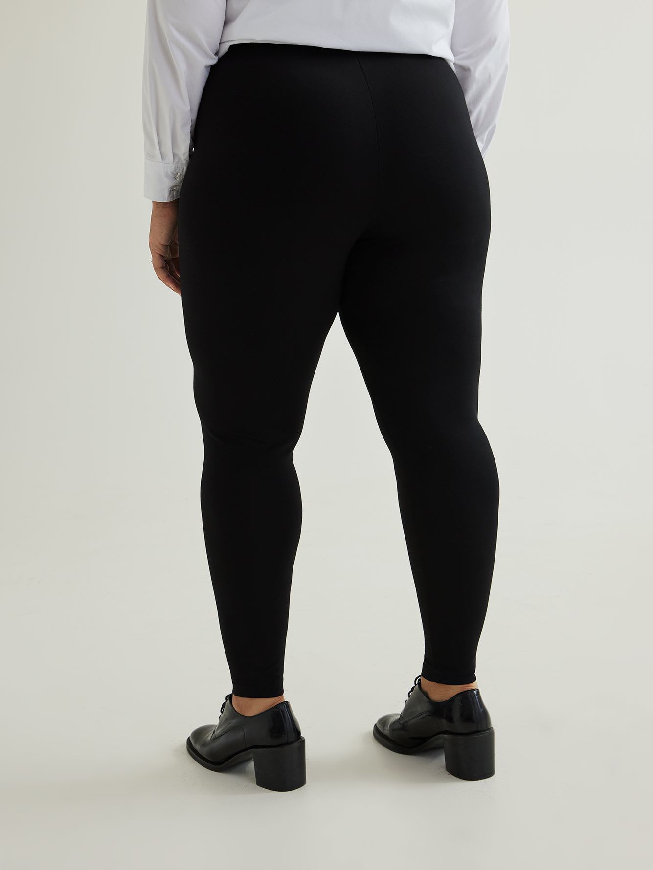 Petite, Basic Ponte de Roma Leggings - PENN. Essentials