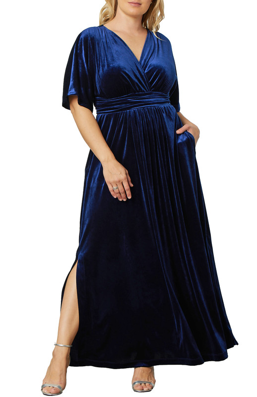 Kiyonna Plus Size Verona Velvet Evening Gown (Plus Size)