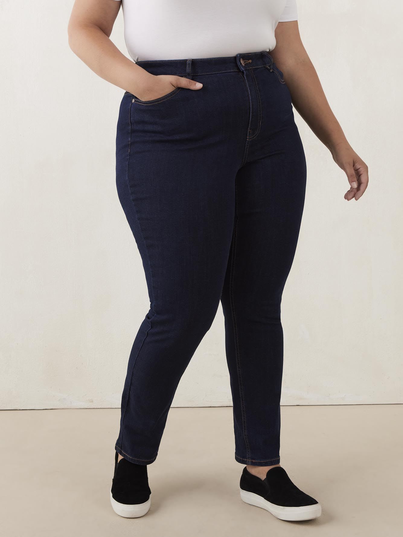 Responsible, Curvy Fit, Straight Leg Denim - d/C JEANS