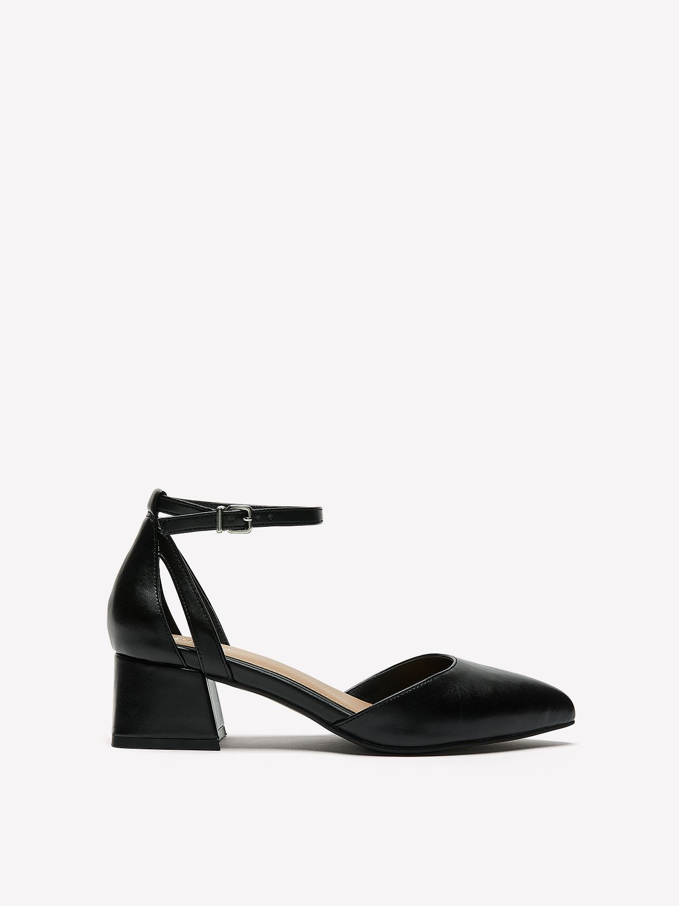 Extra Wide Width, Low Block Heel Shoe