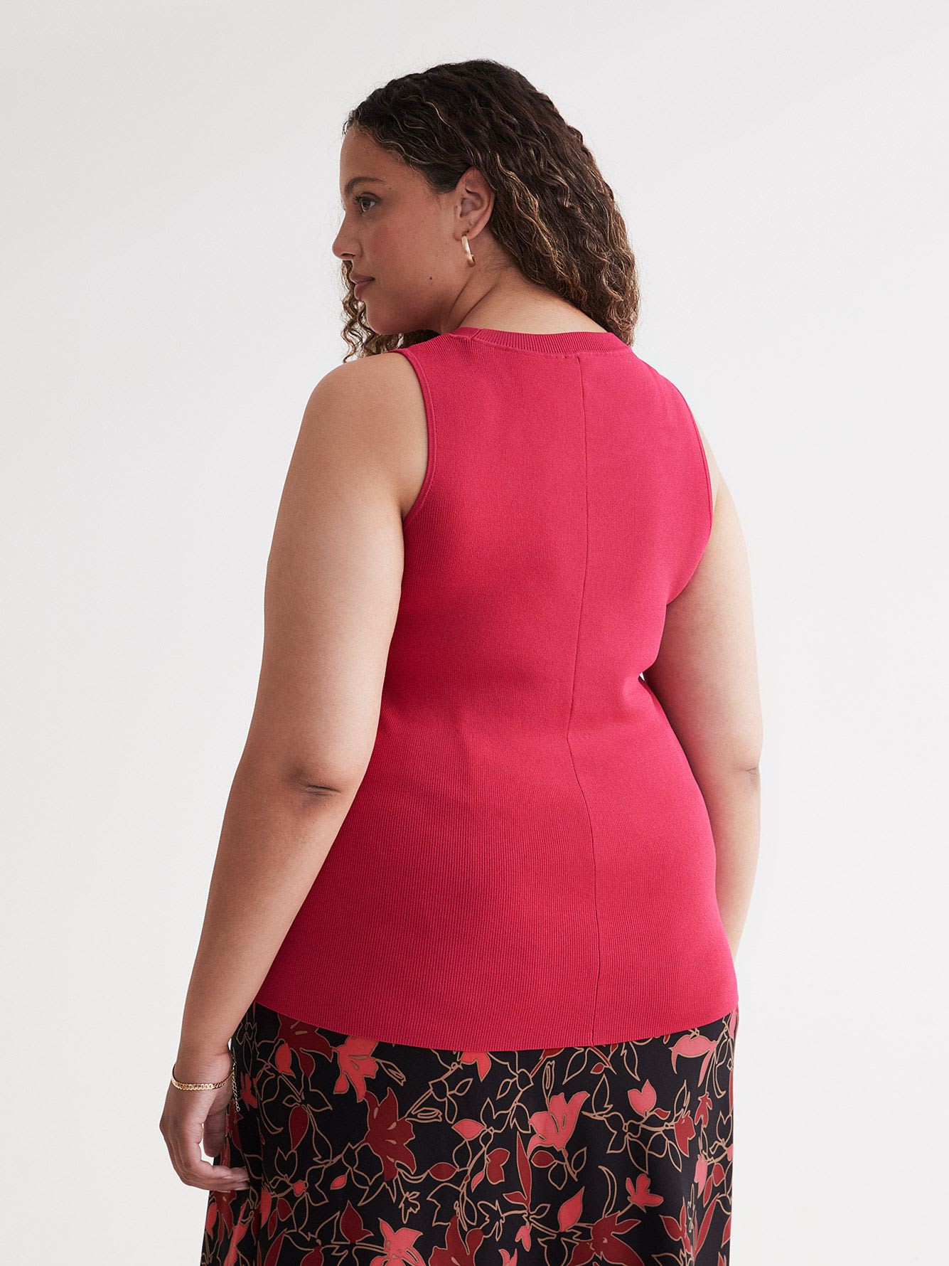 Sleeveless Sweater with Pointelle Stitches