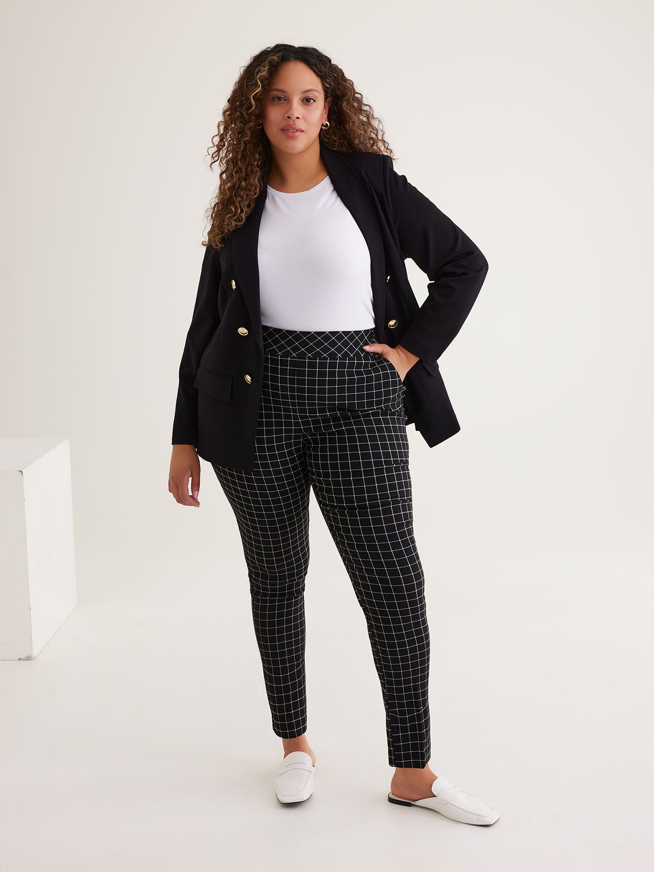 Skinny-Leg Savvy Fit Pant Windowpane Pattern - PENN. Essentials