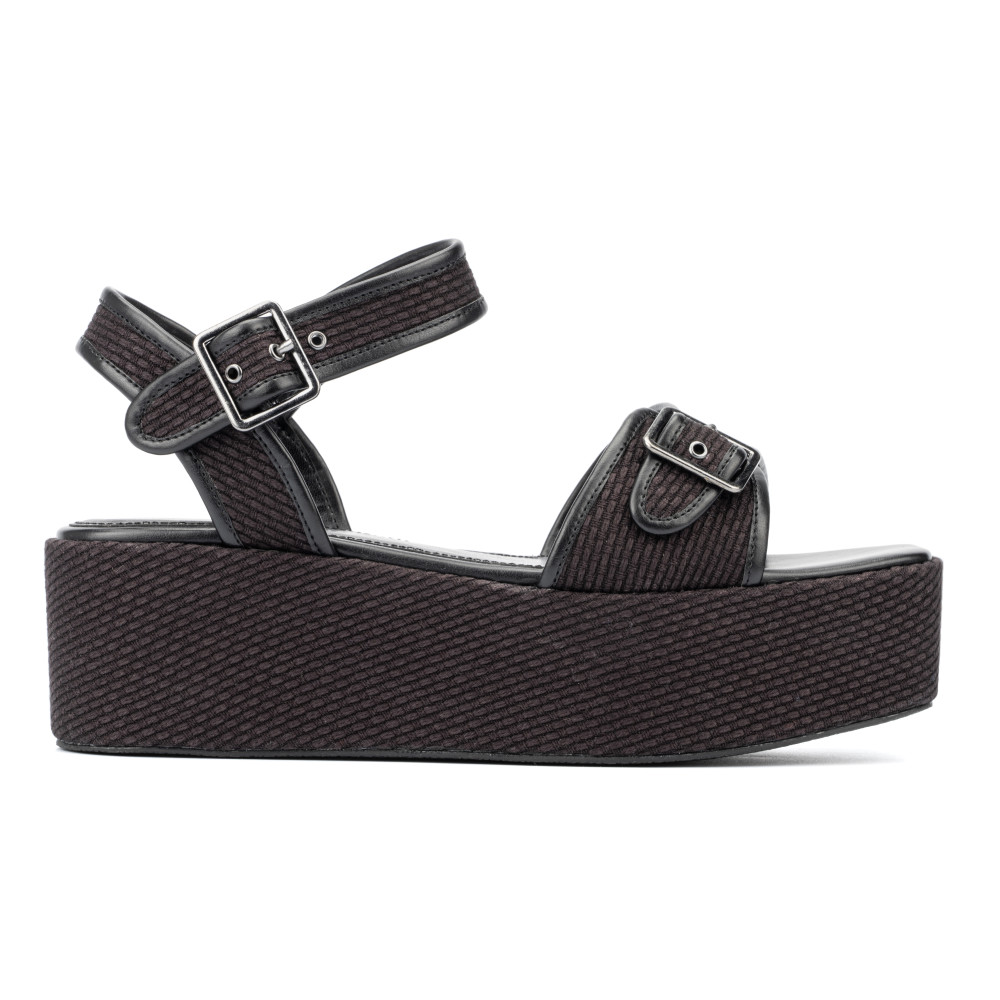 Fashion To Figure - Women's Winnie Platform