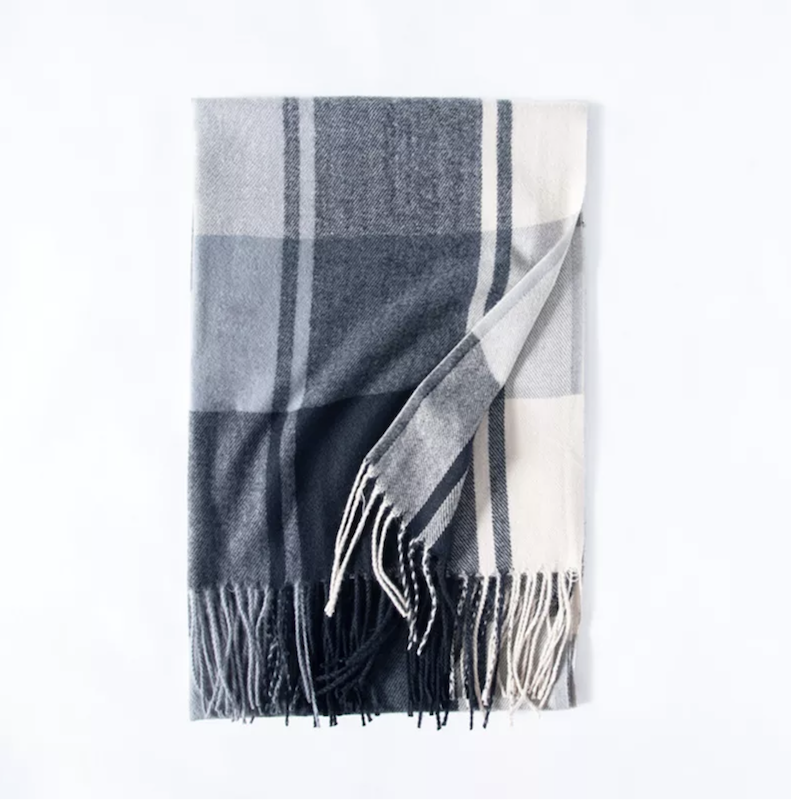 Cosy Plaid winter scarf in grey tones- Don't AsK