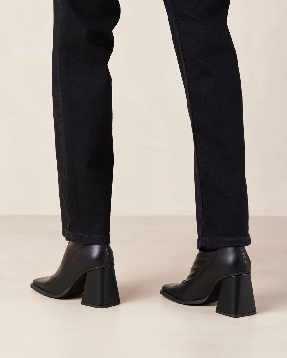 SVEGAN - Clover Black Vegan Leather Ankle Boots