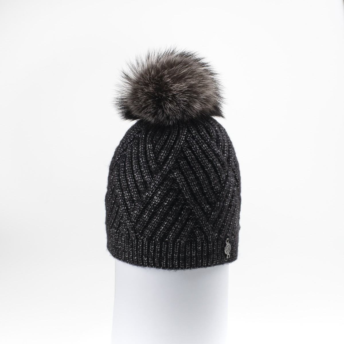 Harricana - Chevron Beanie W Upcycled Fur Pom