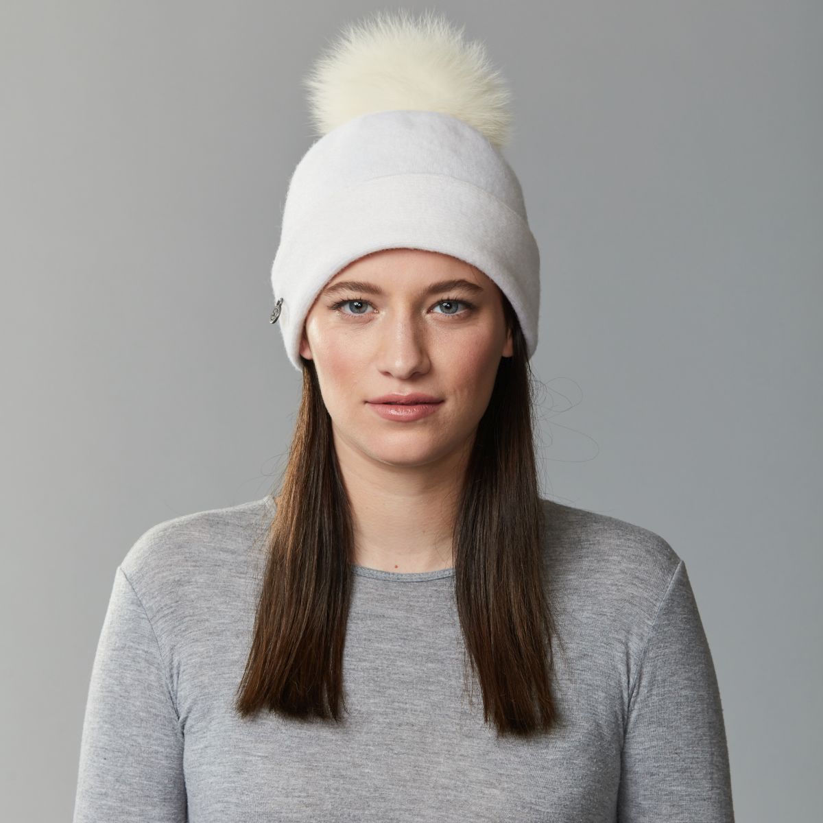 Harricana - Odetta - Ormos Beanie W Upcycled Fur Pom