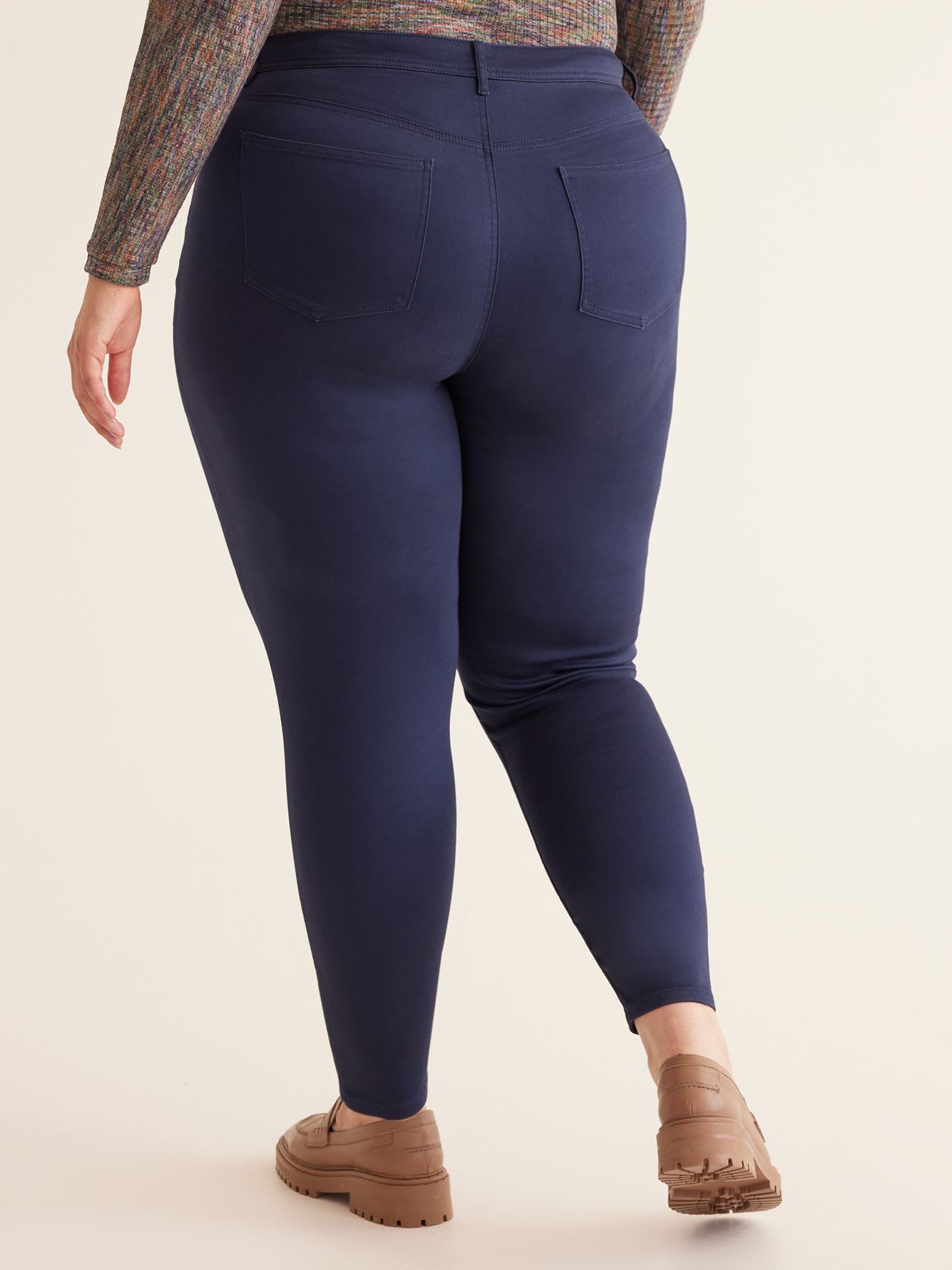 1948-Fit, Skinny-Leg Coloured Denim Legging with Pockets - d/C JEANS