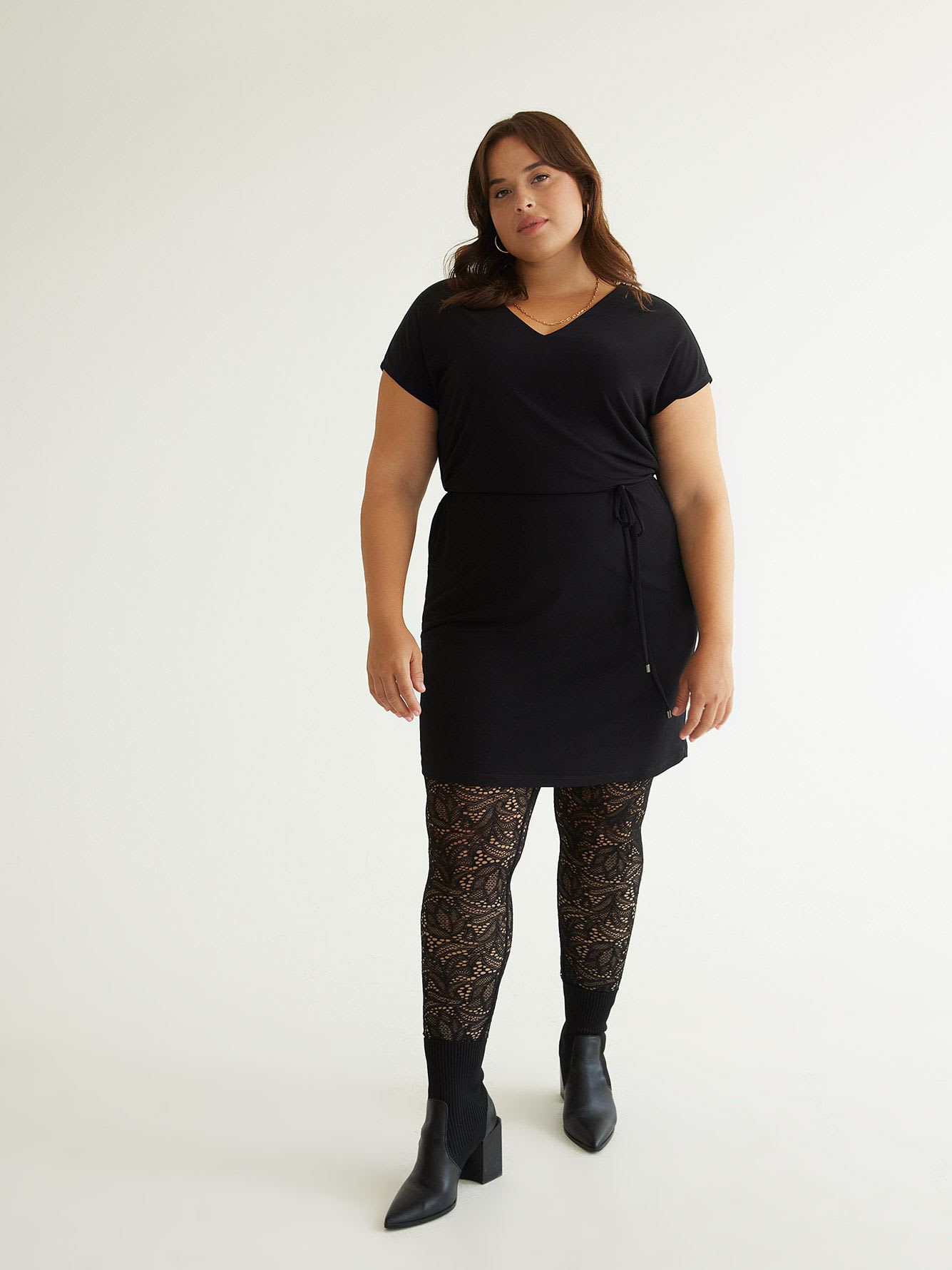 Black Lace Fashion Legging - PENN. Essentials