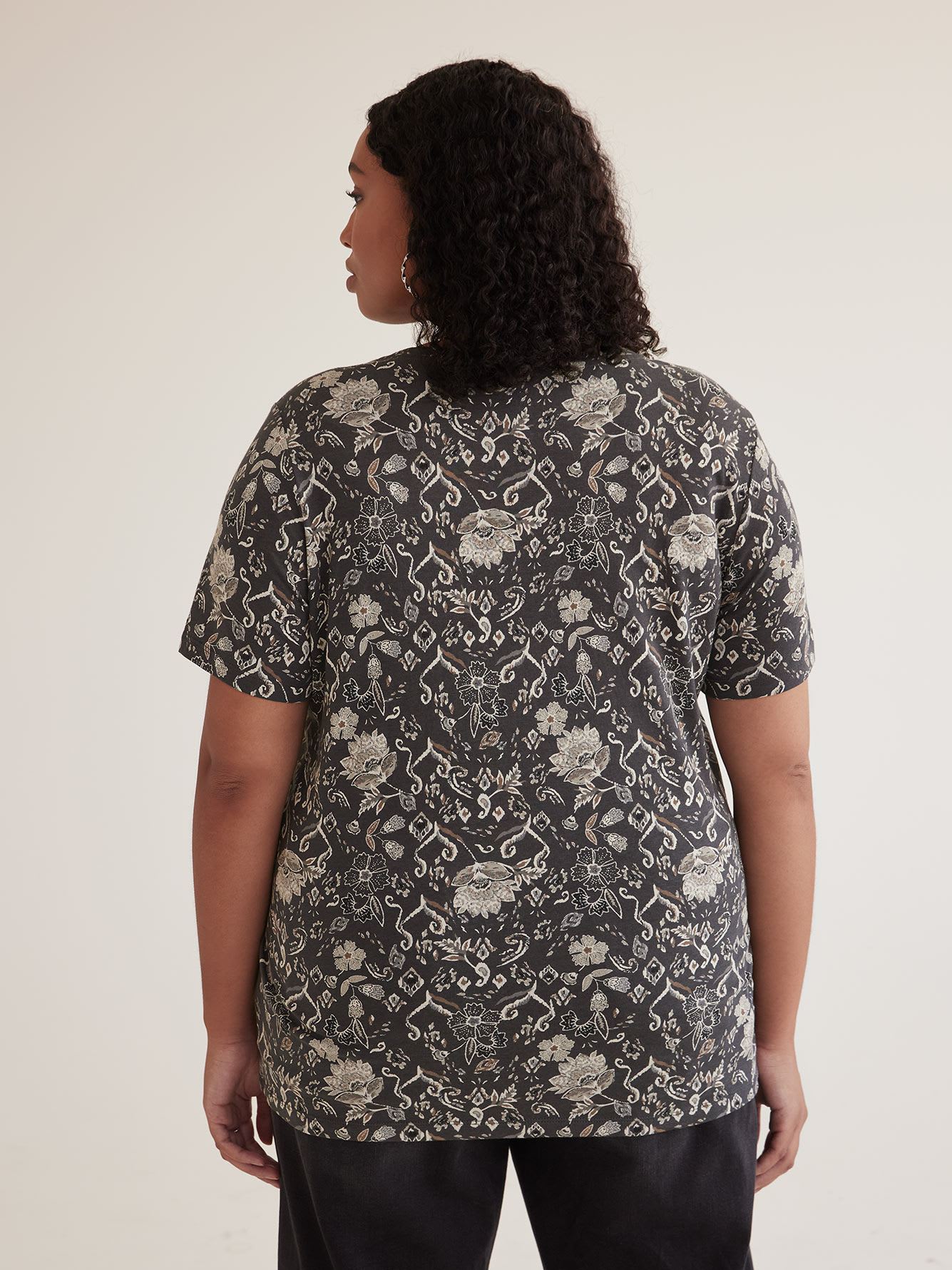 Printed Boyfriend-Fit Short-Sleeve Tee - PENN. Essentials